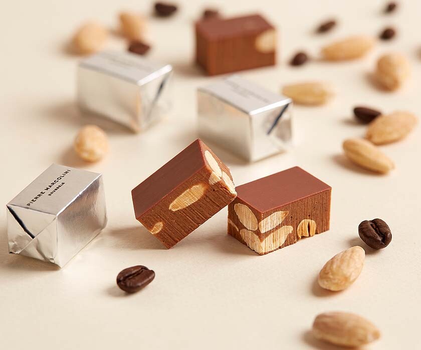 Barre de chocolats de 5 petits bonheurs pralin&eacute; caf&eacute; chocolats pralin&eacute;s pierre marcolini