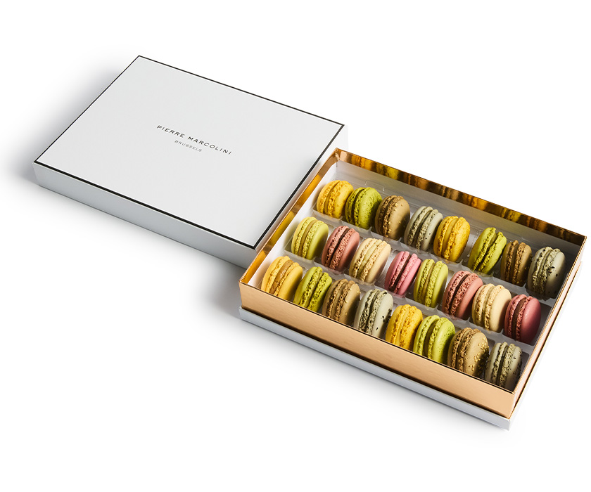 Coffret 24 macarons mes escales au japon  pierre marcolini